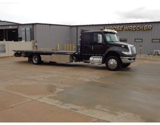 2021 International MV Extended Cab