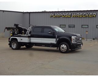 2023 Ford F550 4x4 Crew Cab Lariat