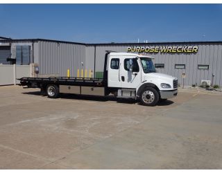 2023 Freightliner Extended Cab