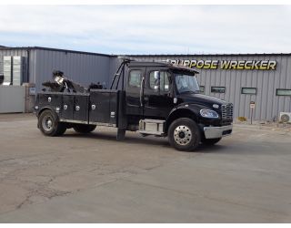 2022 Freightliner Extended Cab