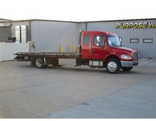 2018 Freightliner Extended Cab